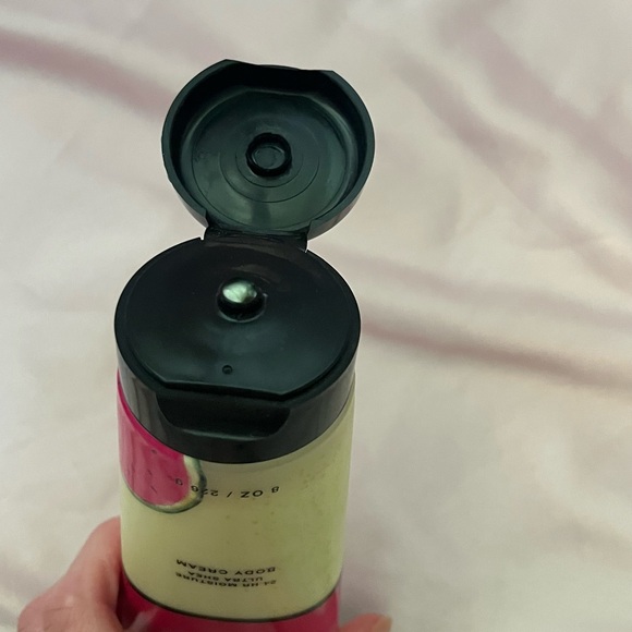 Watermelon Lemonade Bath & Body Works set - Picture 3 of 7